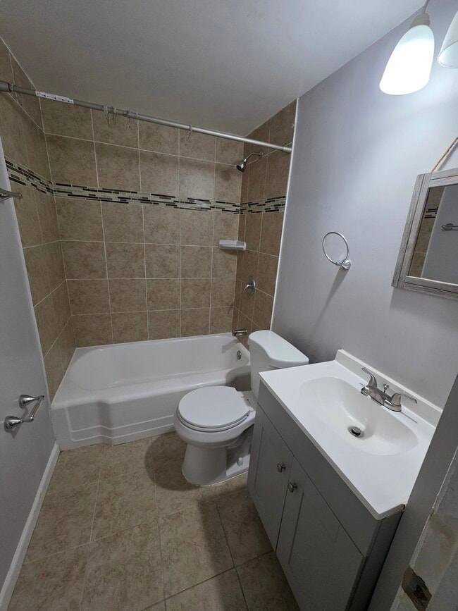 Building Photo - The Chartum