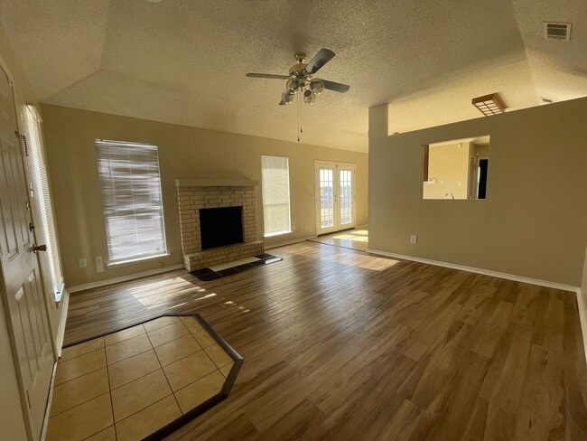 Building Photo - 2303 Purser Dr