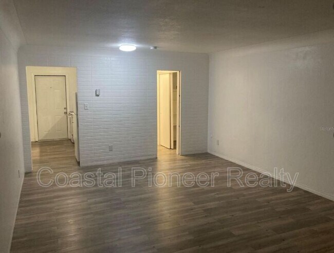 Foto del edificio - 4250 37th St S