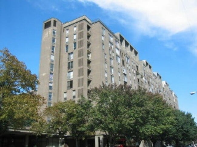 Building Photo - 44 Washington St