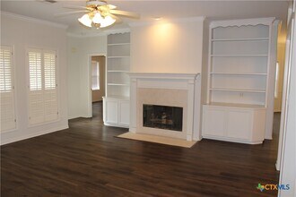 Building Photo - 504 Vista Cove