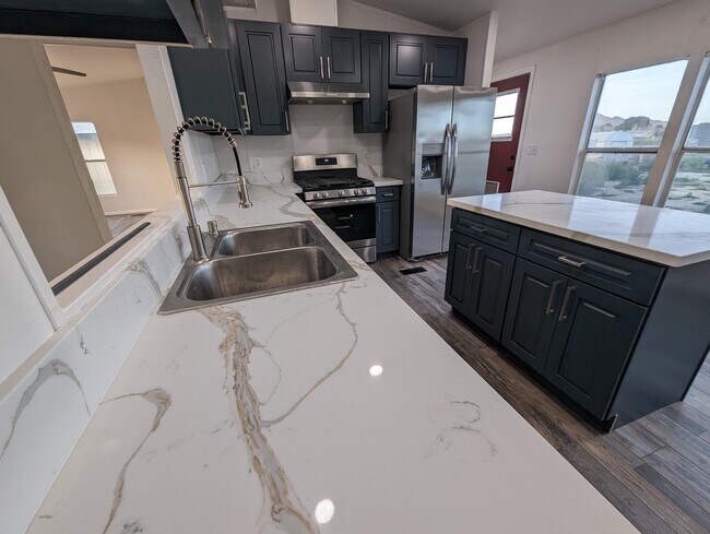 Foto del edificio - 41524 154th St E