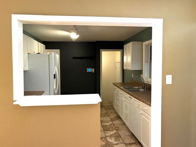 Foto del edificio - 27160 Spring Arbor Dr