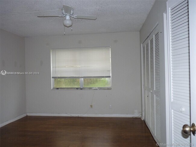 Building Photo - 4163 NW 90th Ave