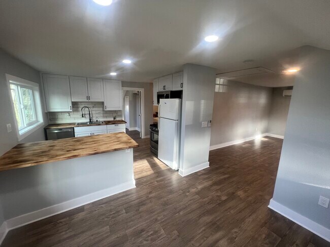 Foto del edificio - 305 Calistoga St W