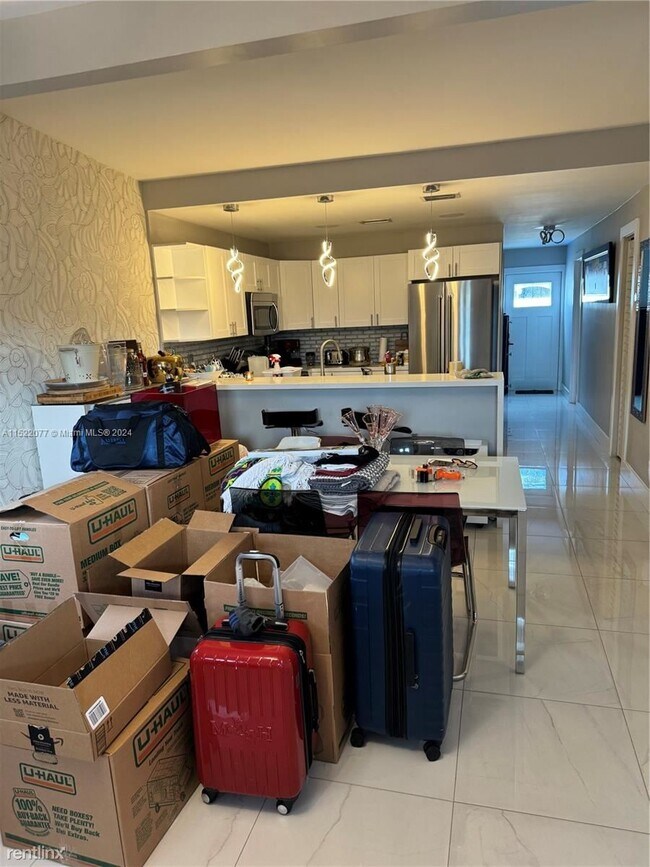 Foto del edificio - 3 br, 2 bath House - 9625 NW 36th Ave # A