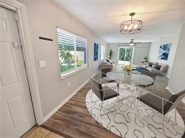 Building Photo - 1706 Azalea Ct