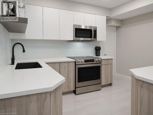 Photo du bâtiment - 368 Mountain Brow Blvd