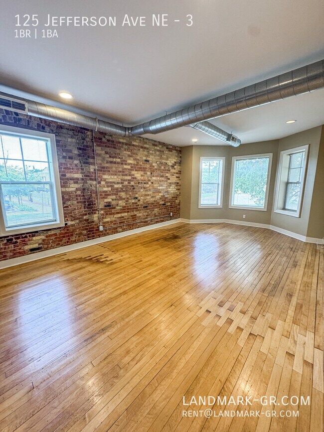 Foto del edificio - 125 Jefferson Ave SE