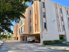 Building Photo - 7345 W 4th Ave