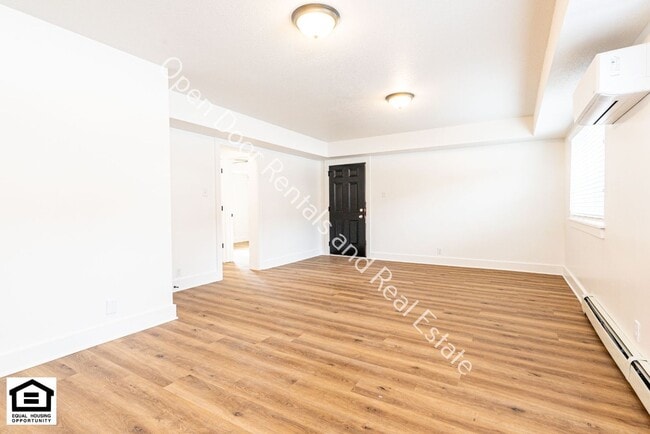 Foto del edificio - 1823 Griswold Dr