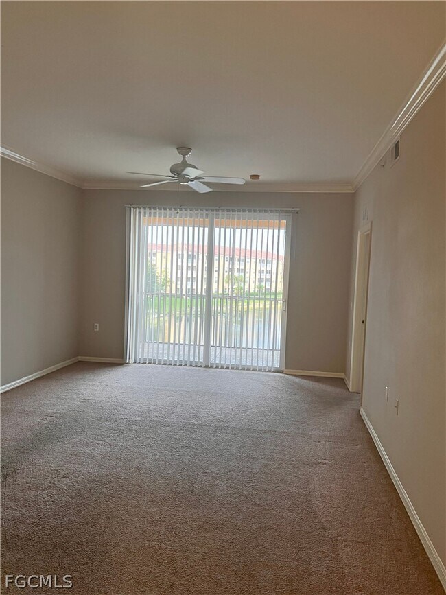 Foto del edificio - 8570 Kingbird Loop