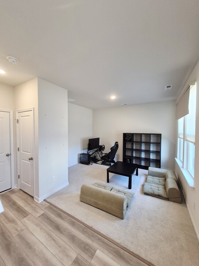 Foto del edificio - 4012 Pk Trl Dr