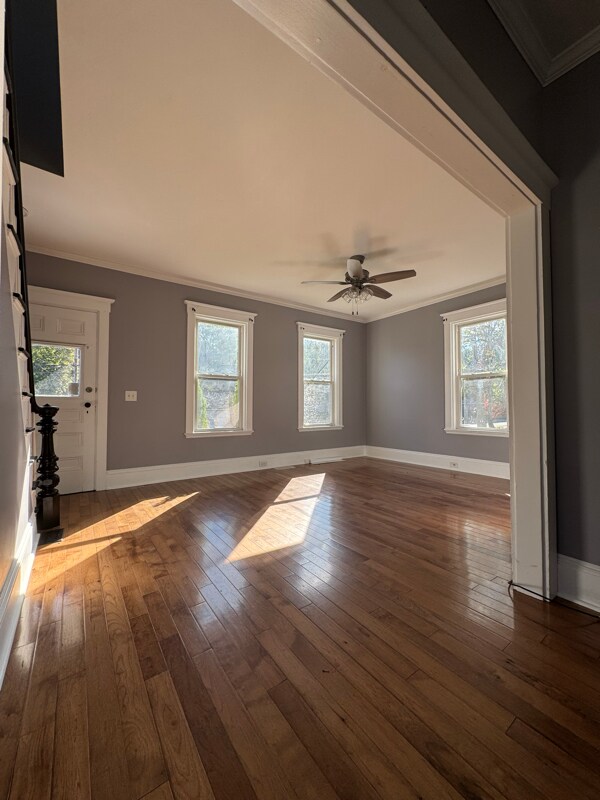 Foto del edificio - 1104 Pleasant St