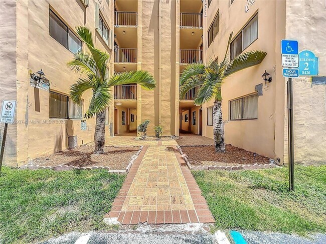 Building Photo - 8420 SW 133rd Avenue Rd