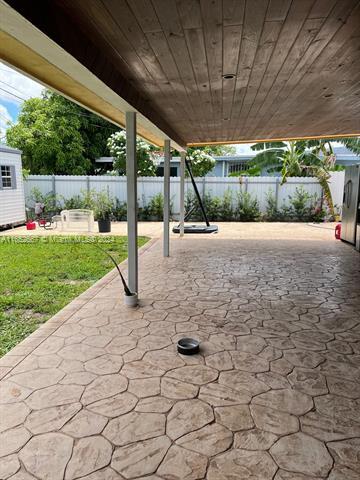 Foto del edificio - 5441 NW 180th Terrace