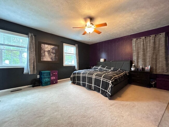 Foto del edificio - 710 Carywood Ln
