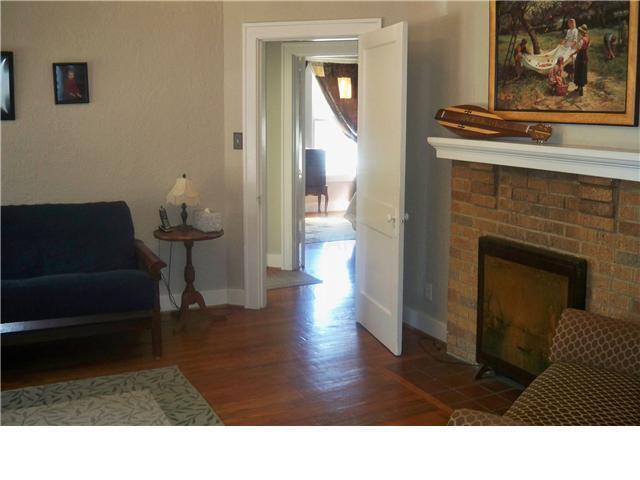 Foto del edificio - 753 N McLean Blvd