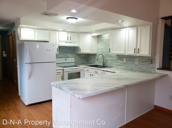 Building Photo - 3 br, 2 bath House - 107 Acorn Lane