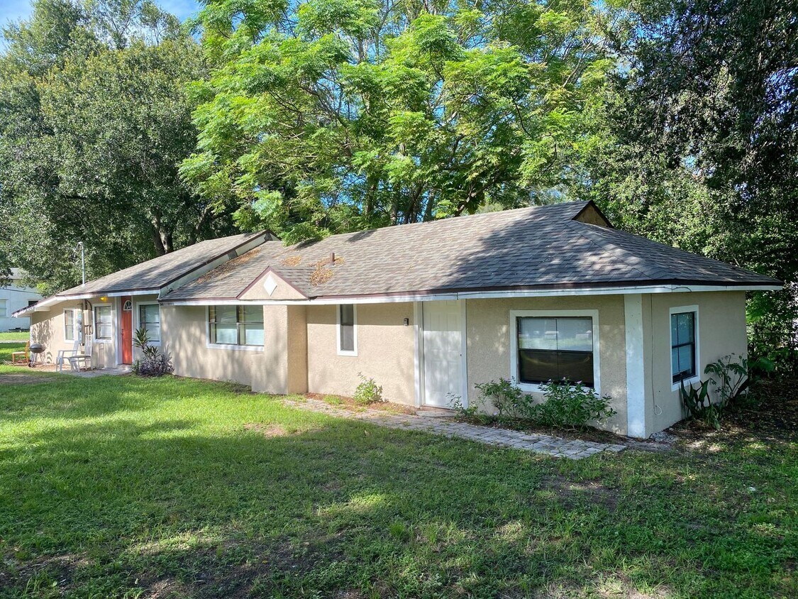 Primary Photo - Duplex in Lake Wales now available!