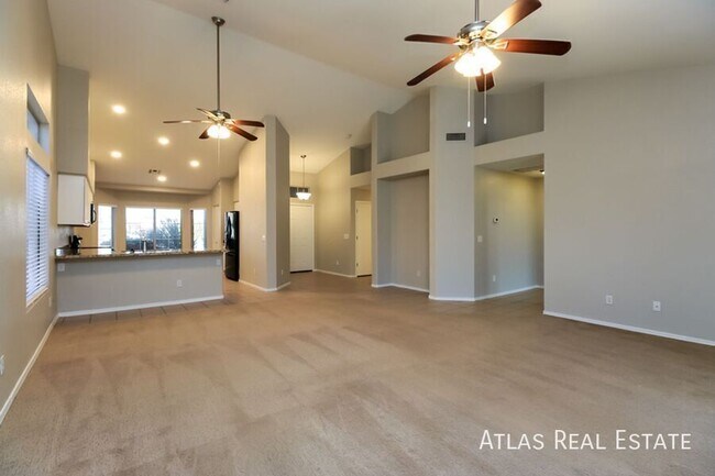 Foto del edificio - 7315 E Navarro Ave