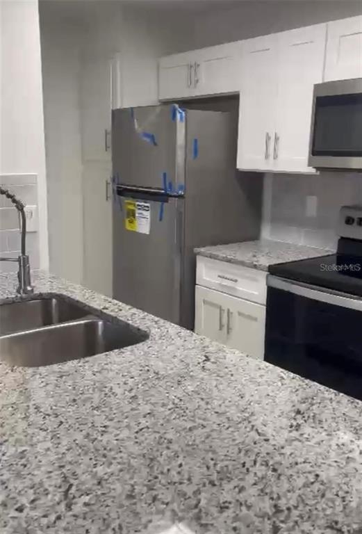 Foto del edificio - 643 Dory Ln