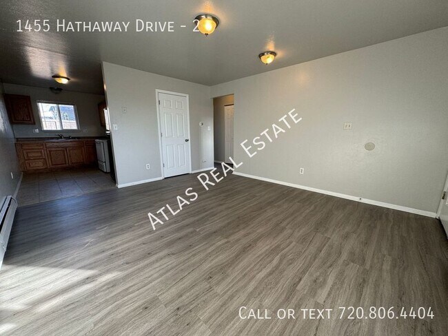 Foto del edificio - 2 Bedroom Apartment - RENT SPECIAL FOR APR...