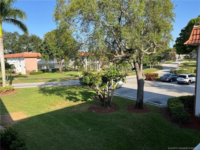 Foto del edificio - 1225 NW 21st St