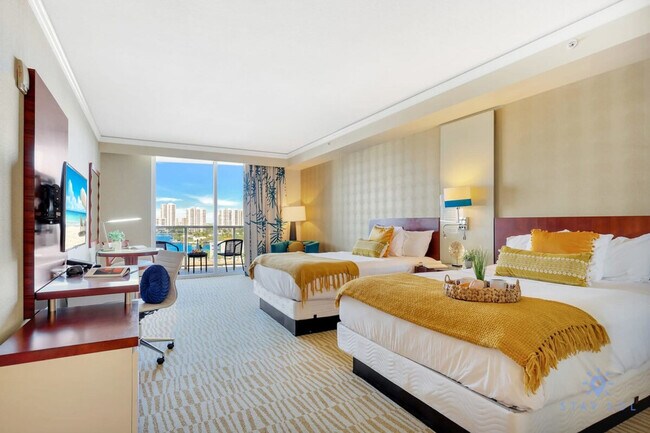 Building Photo - 18001 Collins Ave