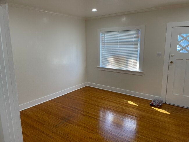 LIVING ROOM - 1746 Martina Ave