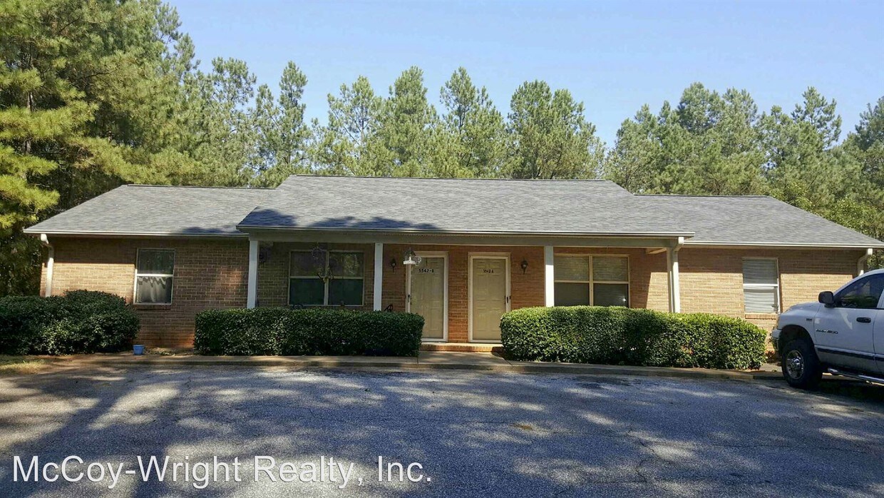 Primary Photo - 5542 Old Pearman Dairy Rd
