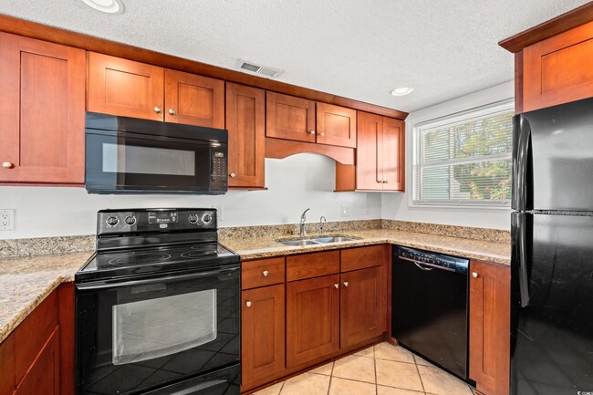 Foto del edificio - 6703 Jefferson Pl