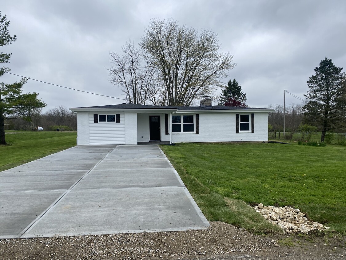 Primary Photo - 1125 Morgan Ross Rd