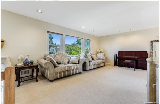 Foto del edificio - 261 Gramercy Dr
