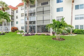 Building Photo - 4372 27th Ct SW