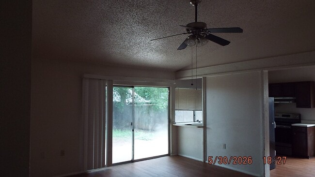 Photo - 7810 Lazy Forest Dr House