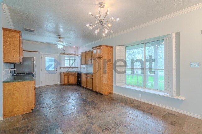 Building Photo - 7934 Round Rock Dr