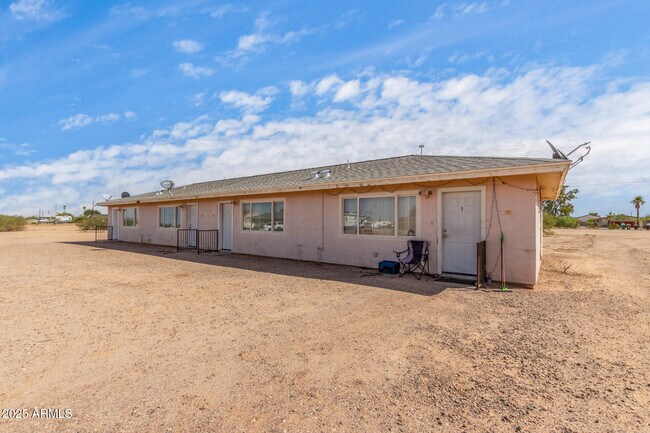 Foto del edificio - 4015 N Montezuma Dr