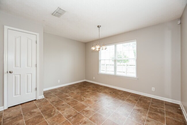 Building Photo - 2122 Tabasco Way