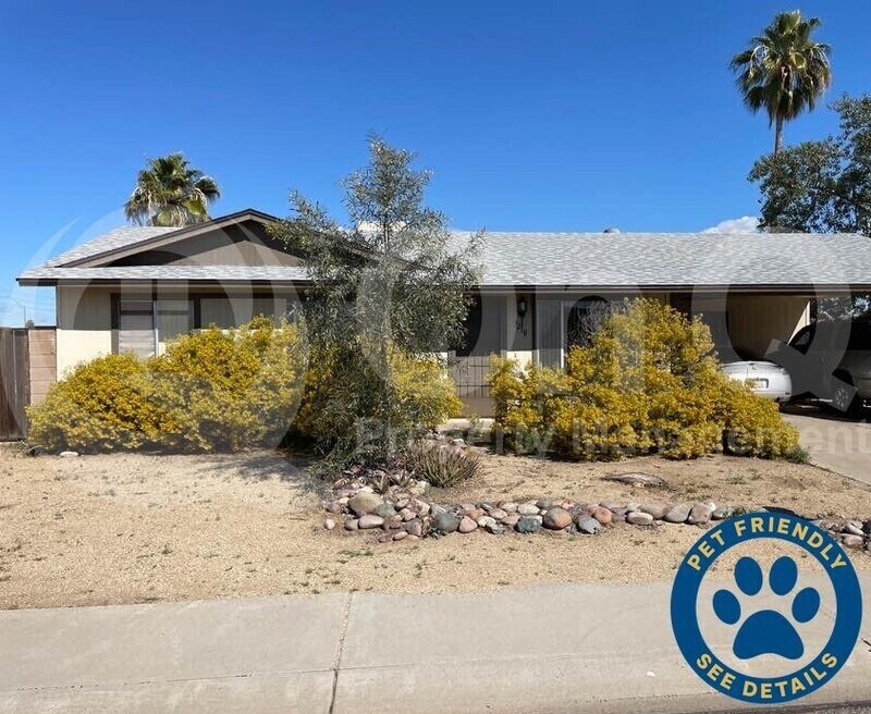 Foto principal - 3210 E Helena Dr