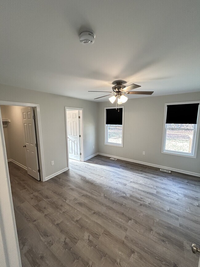 Foto del edificio - 435 Wakefield Dr