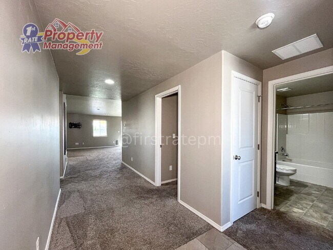 Foto del edificio - 3918 Hickory Smoke St