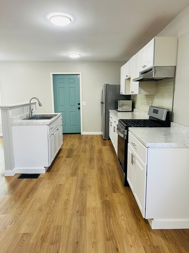 Kitchen - 197 Cottage St