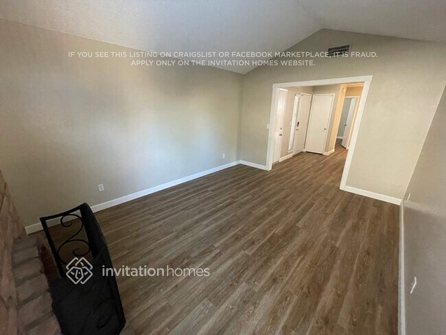 Foto del edificio - 9125 Clendenen Way