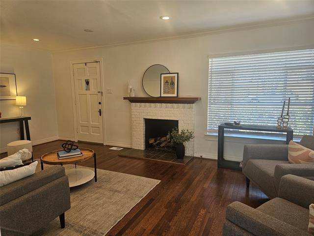 Foto del edificio - 7010 Vivian Ave