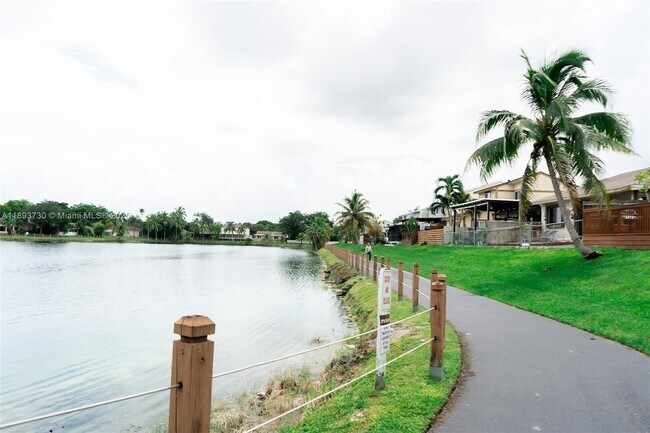 Foto del edificio - 21900 SW 100th Pl