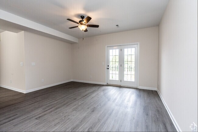 Foto del edificio - 229 E. Johnson Circle