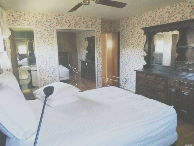 Building Photo - 1 Marian Ln