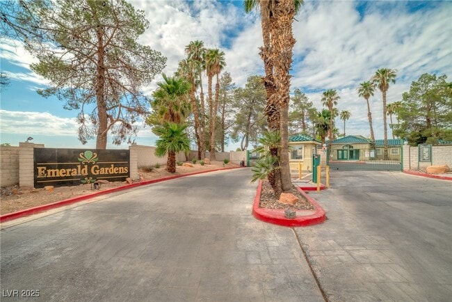 Foto del edificio - 1509 Linnbaker Ln