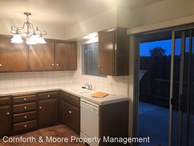 Building Photo - 2 br, 2 bath House - 172 W Barstow Unit B